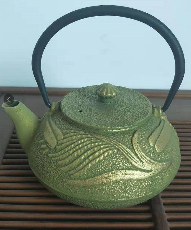 Iron pot dragonfly gold green